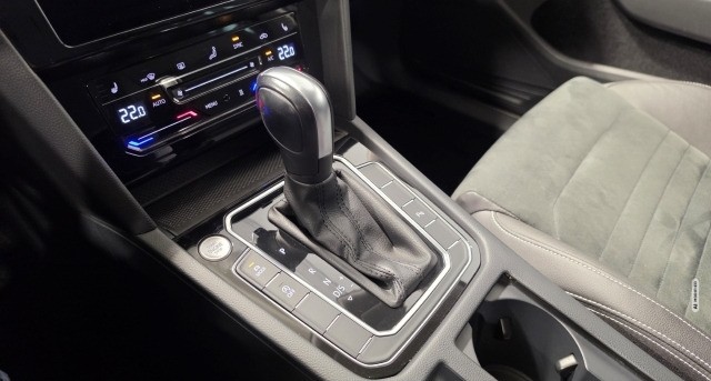 Volkswagen Passat Variant Elegance 4M R-Line Standh. AHK