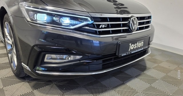 Volkswagen Passat Variant Elegance 4M R-Line Standh. AHK