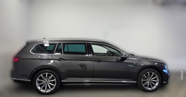 Volkswagen Passat Variant Elegance 4M R-Line Standh. AHK