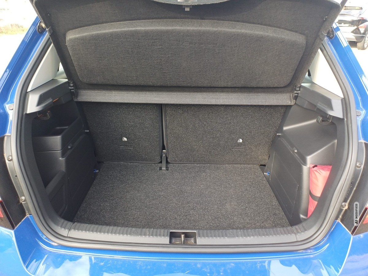 Skoda Fabia 1.0 MPI Active PDC Klima DAB wenig KM