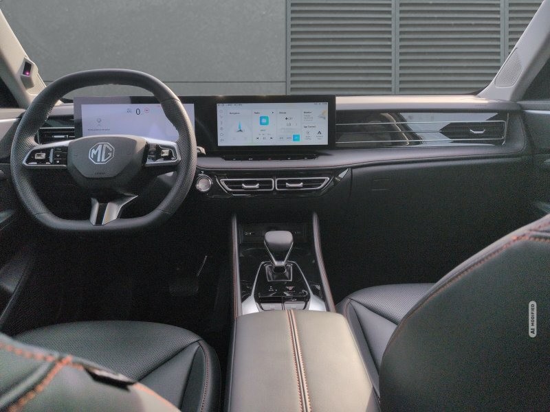 MG HS 170 PS Automatik Luxury SHZ+360° Kamera+GJR
