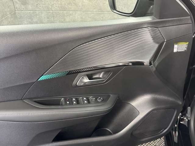 Peugeot 208 1.2 Allure Pack Navi*LED*Tempo*Kam*CarPlay*