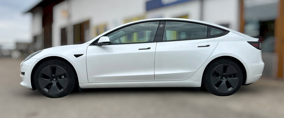 Tesla Model 3 RWD *Wärmepumpe*Leder
