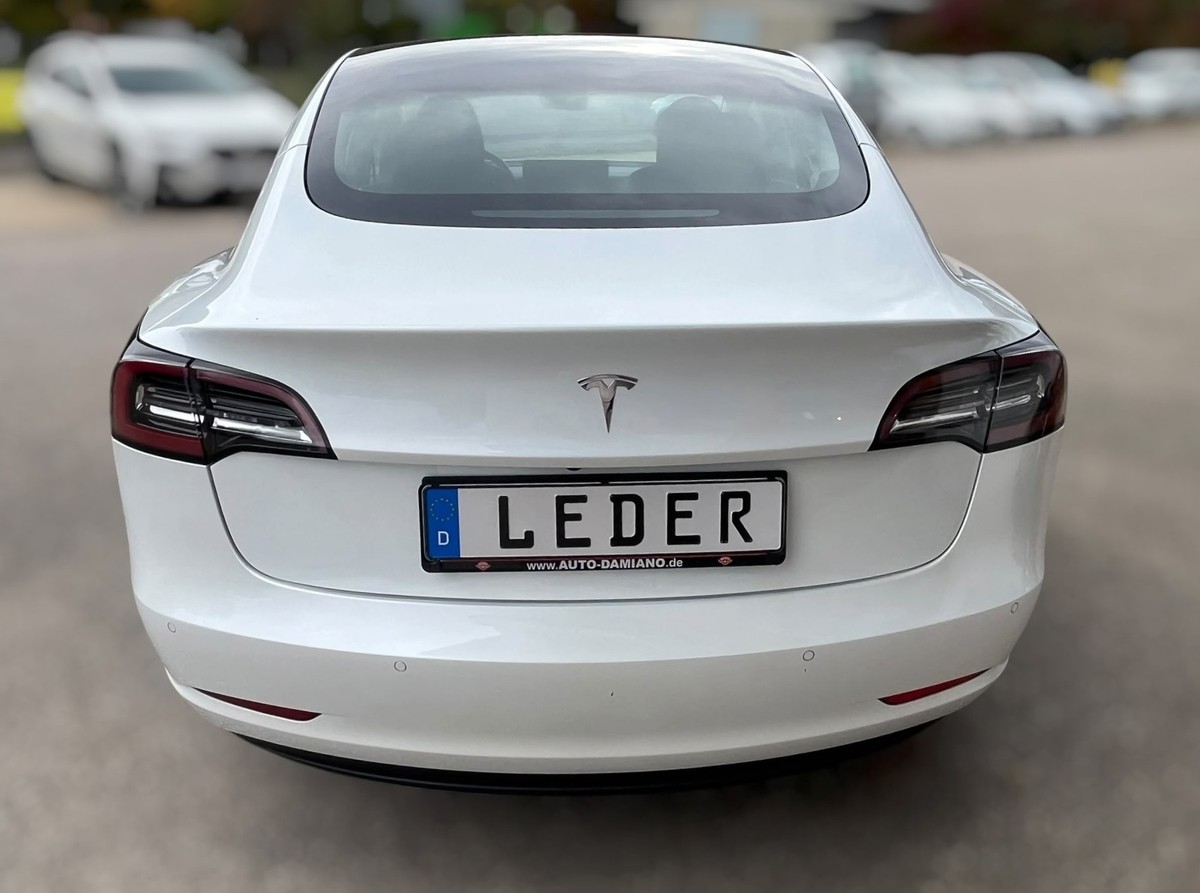 Tesla Model 3 RWD *Wärmepumpe*Leder