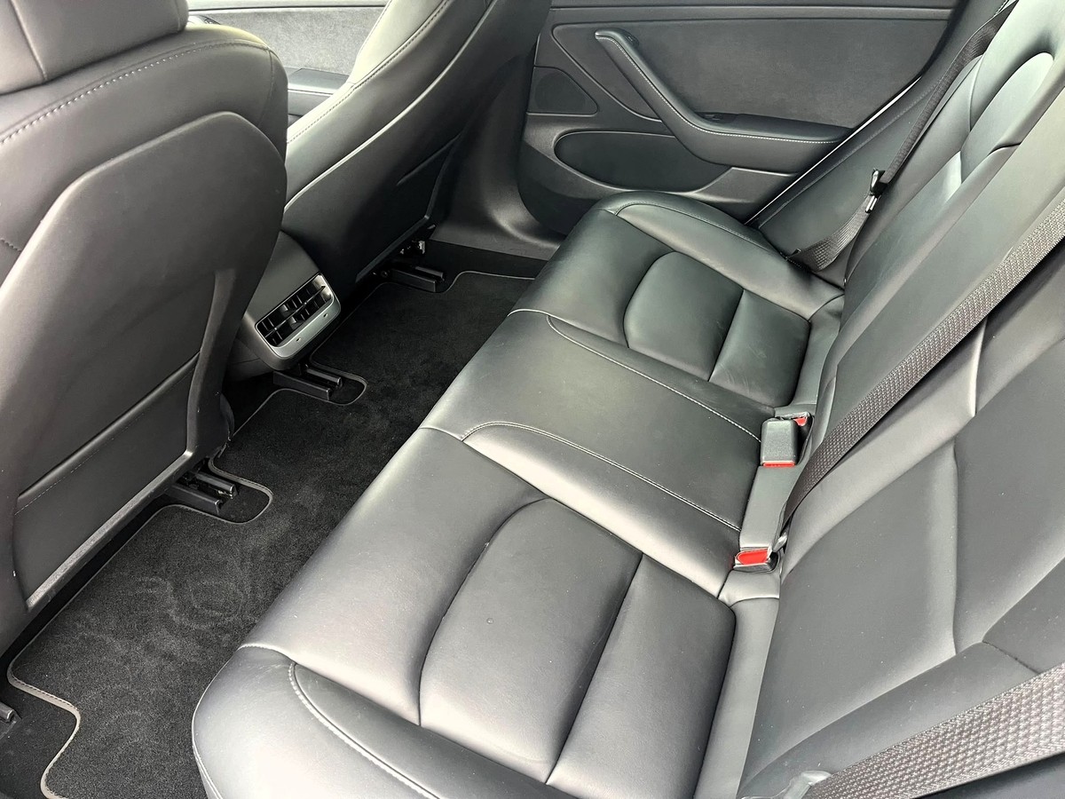Tesla Model 3 RWD *Wärmepumpe*Leder