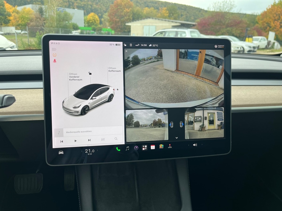 Tesla Model 3 RWD *Wärmepumpe*Leder