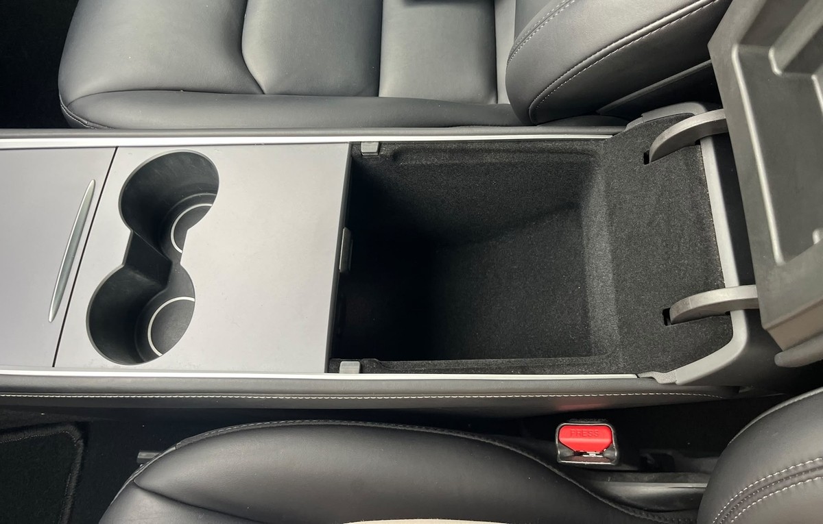 Tesla Model 3 RWD *Wärmepumpe*Leder