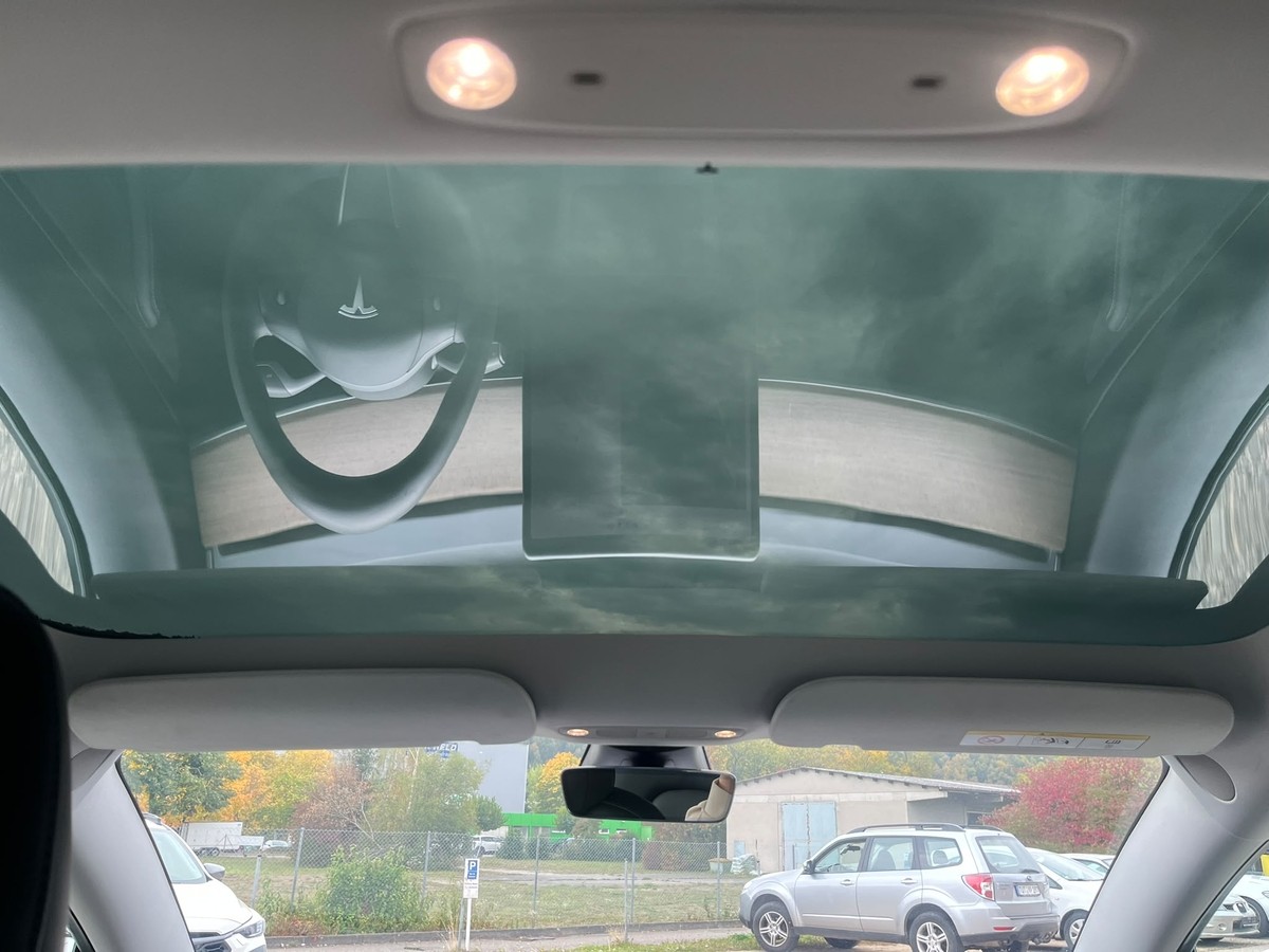 Tesla Model 3 RWD *Wärmepumpe*Leder