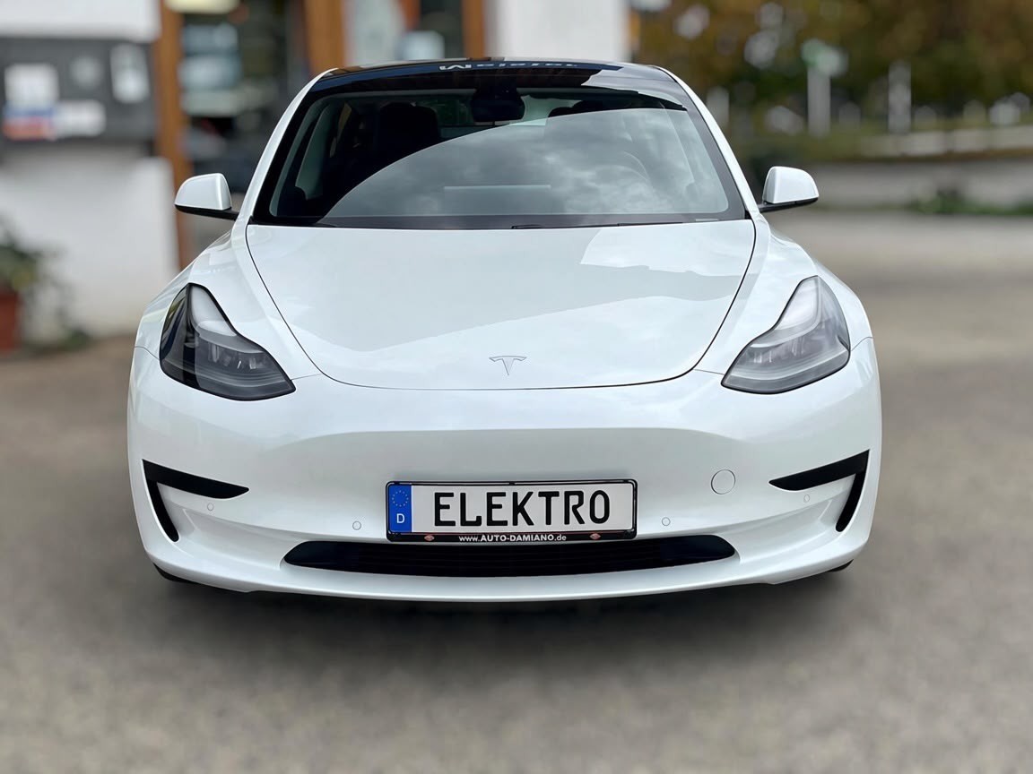 Tesla Model 3 RWD *Wärmepumpe*Leder