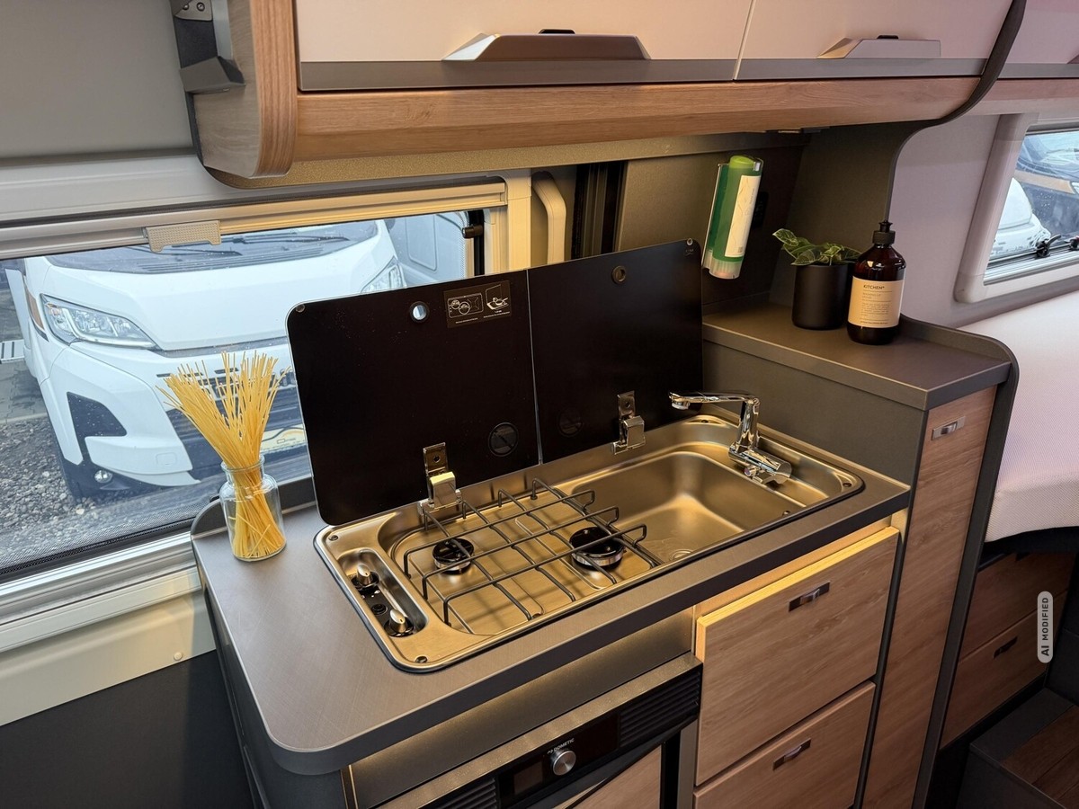 Knaus AndereBox Life pro 600 Clesana+Markise+AHK+Dachlüfter