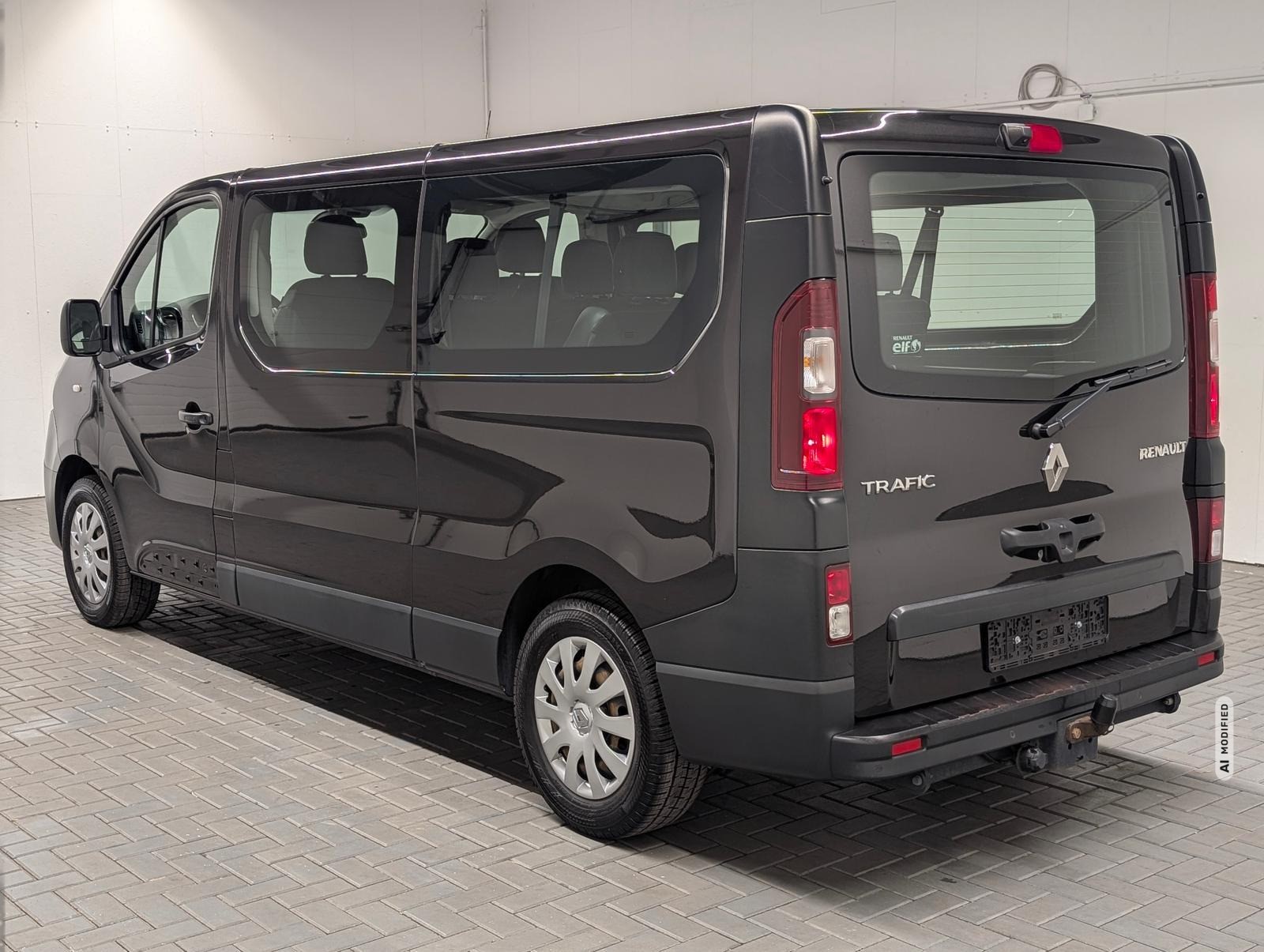Renault Trafic Combi L2H1 LED/Navi/AHK/SHZ/Kam/GRA/Keyl.