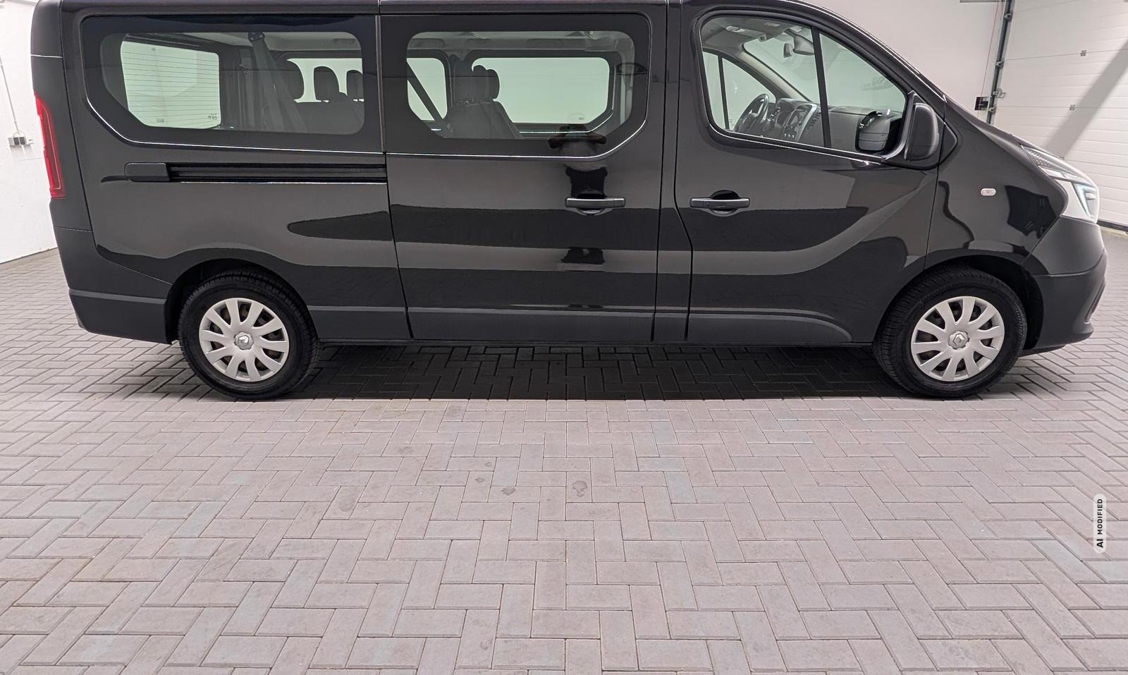Renault Trafic Combi L2H1 LED/Navi/AHK/SHZ/Kam/GRA/Keyl.