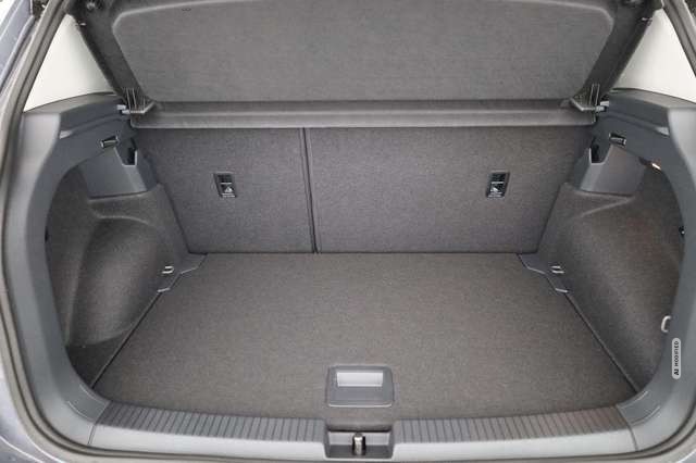 Volkswagen T-Cross 1.5 TSI DSG Life, AHK, ACC, Ready2, Side, Kamera,
