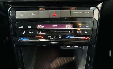 Volkswagen T-Cross 1.0 TSI R-Line DSG Nav Kamera IQ Drive