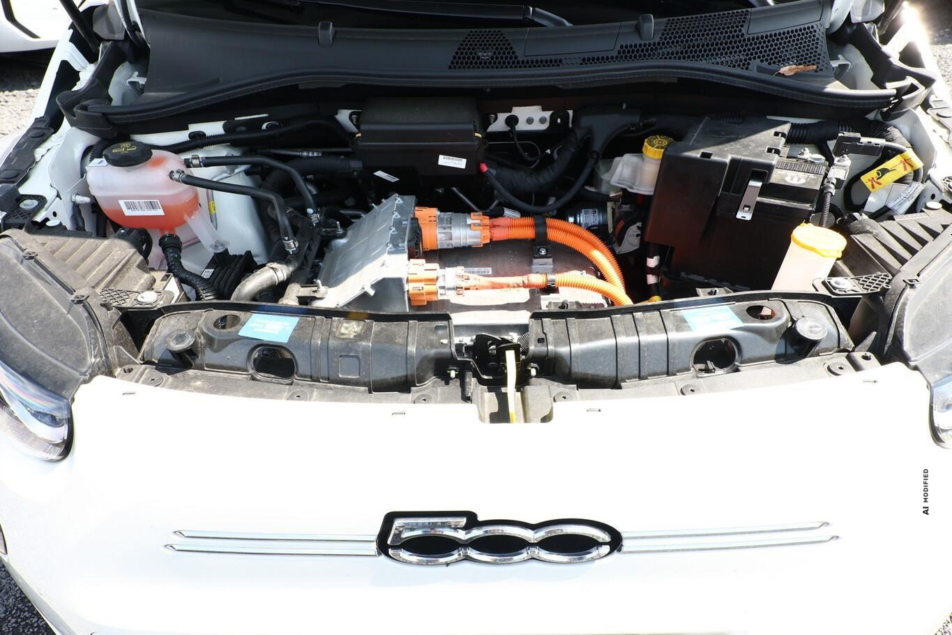Fiat 500e C Icon Nav PDC Kam360° LM16Z BSS Klimaaut-