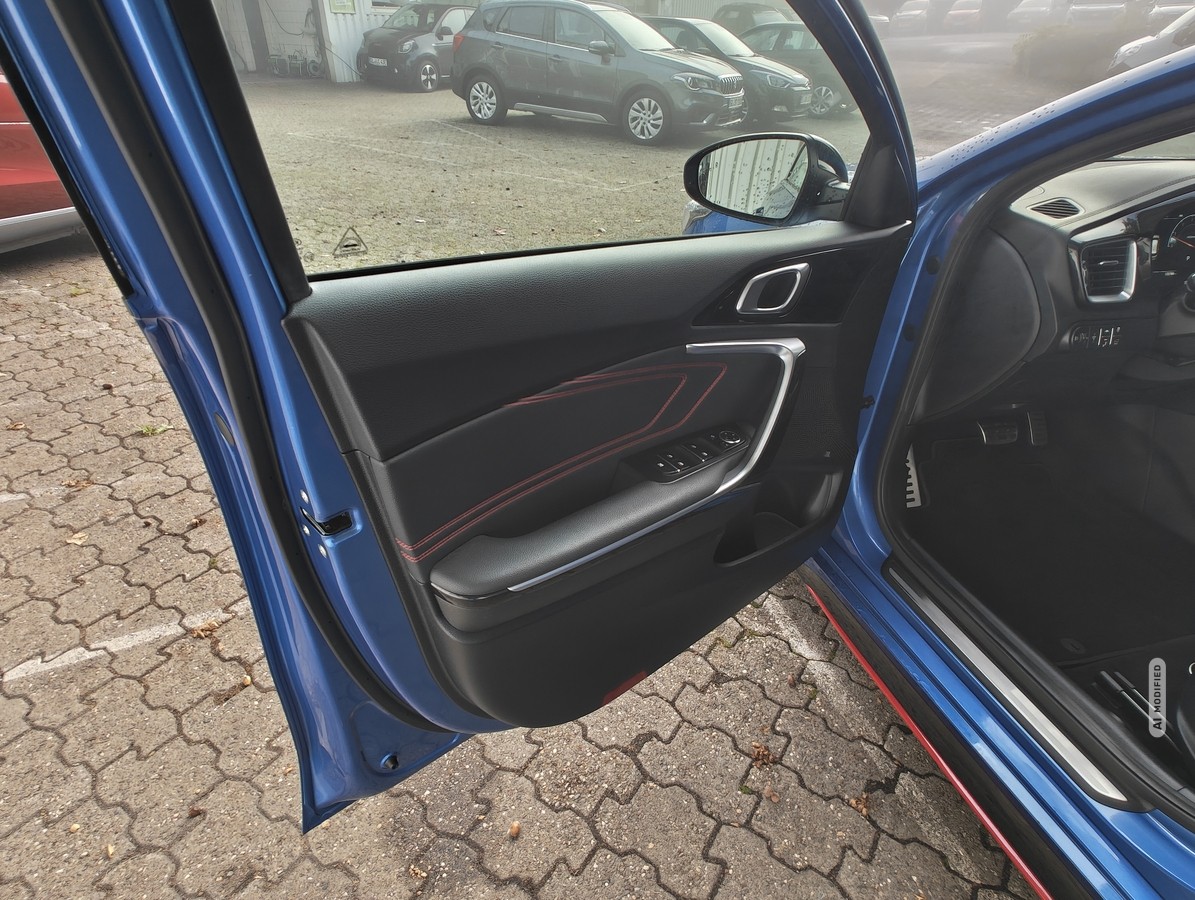 Kia pro_cee'd / ProCeed 1.6 T-GDI GT ALU NAVI PDC KLIMA LEDER