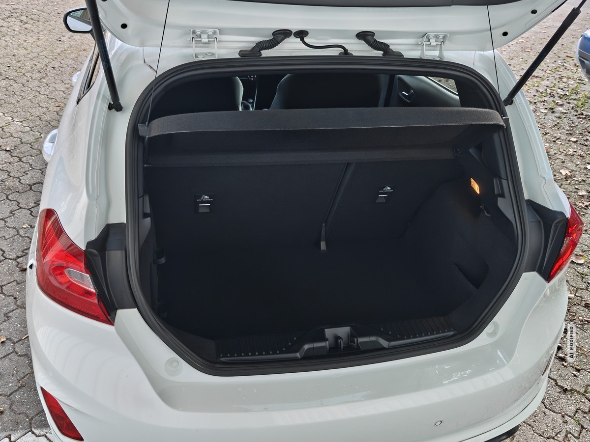 Ford Fiesta 1.0 l EB ST LINE  APPLINK  SHZ KLIMA MFL SPOSI PDC  