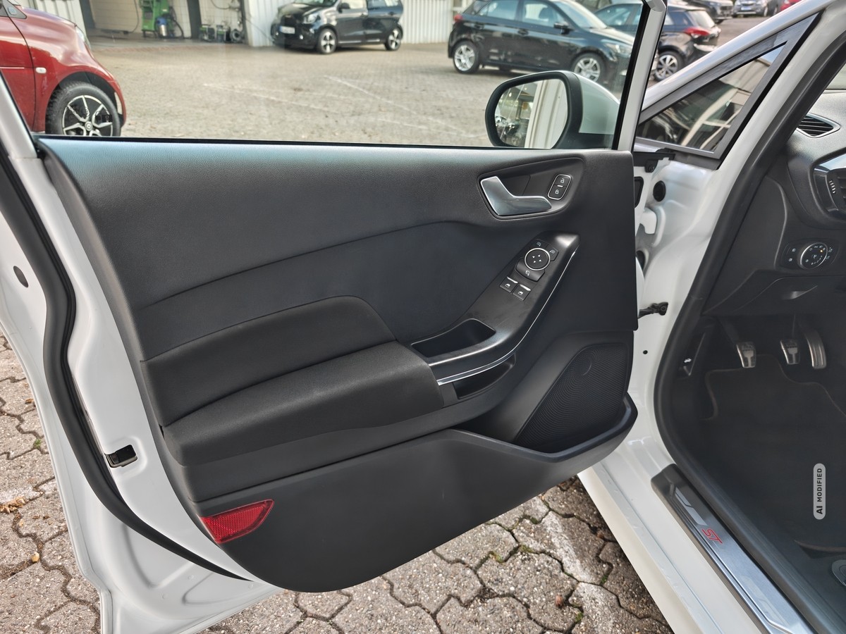 Ford Fiesta 1.0 l EB ST LINE  APPLINK  SHZ KLIMA MFL SPOSI PDC  