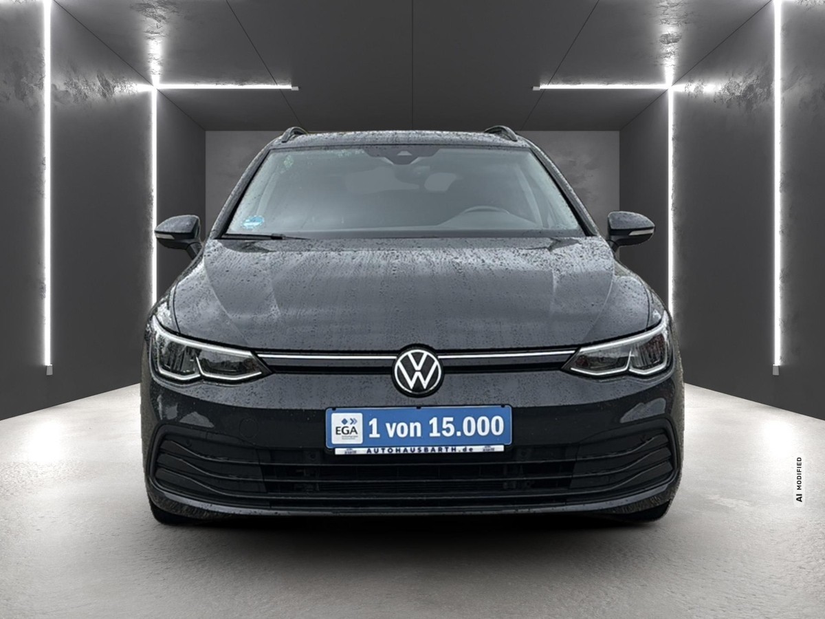 Volkswagen Golf VIII 2.0 TDI Life *LED*SHZ*LRH*RFK*NAVI*KLIMA