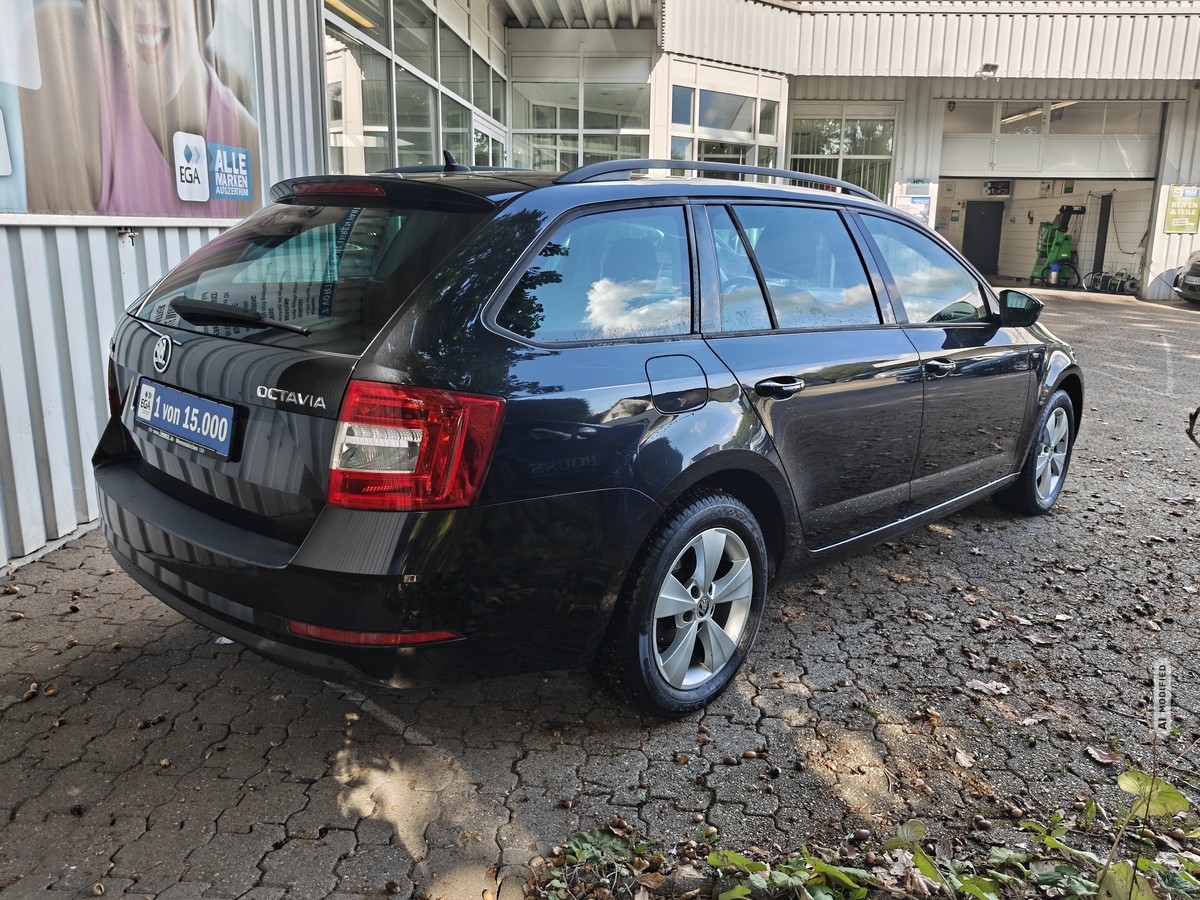 Skoda Octavia COMBI 1.0 TSI Soleil NAVI*ALU*PDC*PRIVACY*SHZ*TEMPO*
