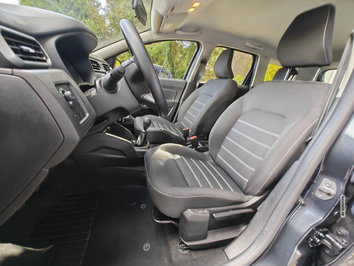 Dacia Duster EXPRESSION 1.0 TCE 100 LPG KLIMA*SHZG*SMART NAVI-LINK