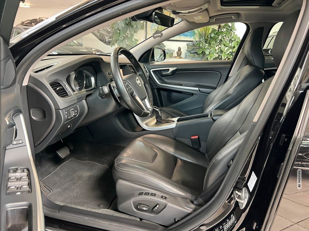 Volvo V60 Cross Country V60 Cross Country D4 Pro SCHECKHEFT|AHK|KAMERA