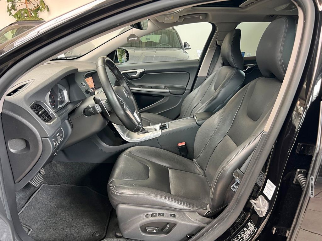 Volvo V60 Cross Country V60 Cross Country D4 Pro SCHECKHEFT|AHK|KAMERA