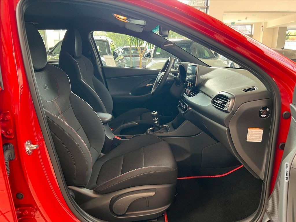 Hyundai i30 1.5 T-GDI N-Line|MHEV|1.HAND|KAMERA|SHZ|LHZ