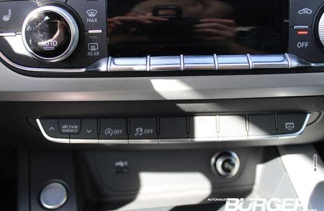 Audi A4 Avant 40 TDI advanced Navi AHK ACC Leder Memory Si