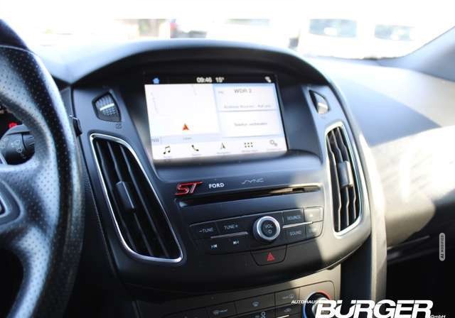 Ford Focus Turnier ST-Line Navi Kamera Sitzheizung