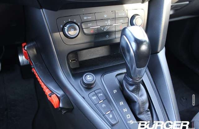 Ford Focus Turnier ST-Line Navi Kamera Sitzheizung