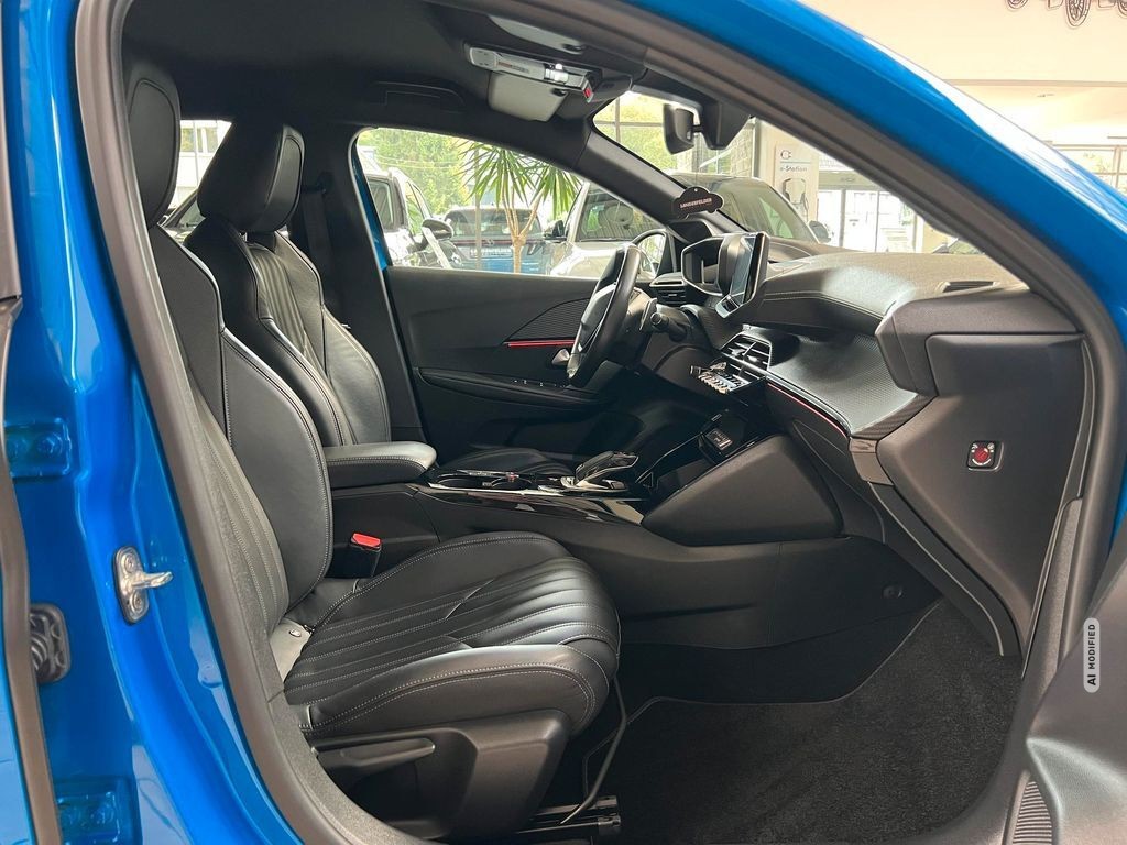 Peugeot 208 1.2 PureTech 130 GT-Line|KAMERA|NAV|SHZ|ACC