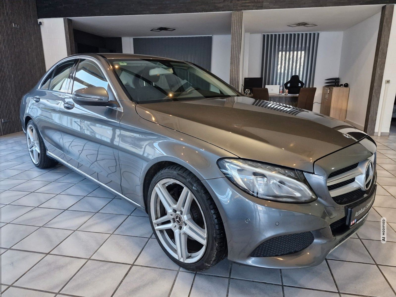 Mercedes-Benz C 300 Avantgarde*LED*SHZ*Navi*AHK*