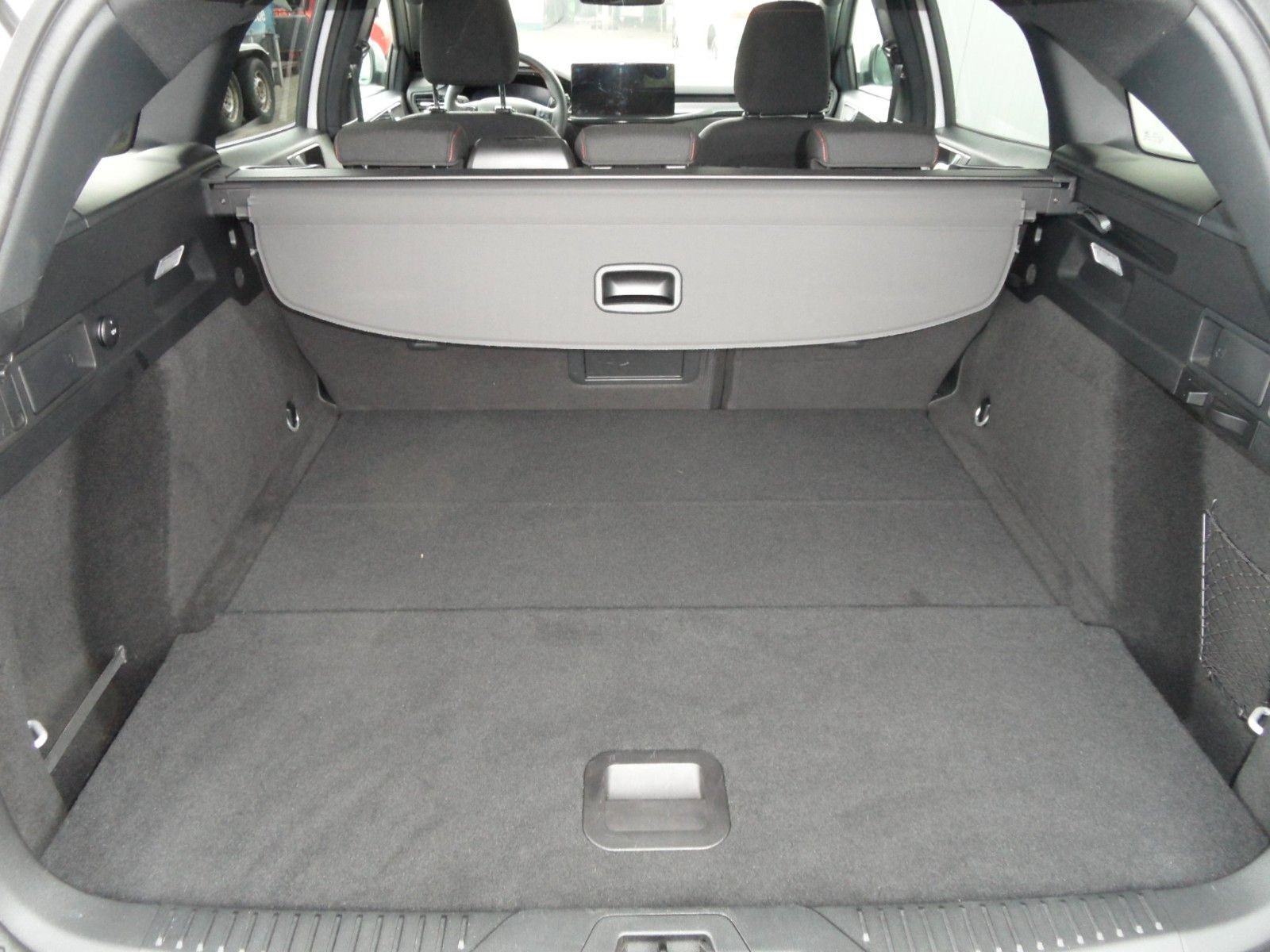 Ford Focus Turnier ST-Line X+Cam+Panoramadach+AHK+AT