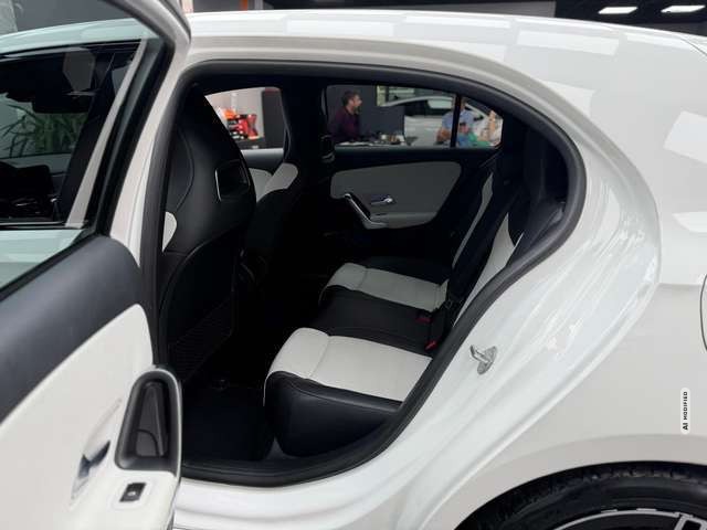 Mercedes-Benz A 220 AMG-LINE|LEDER|PDC|VIRT|MULTIBEAM|TEMP|LM