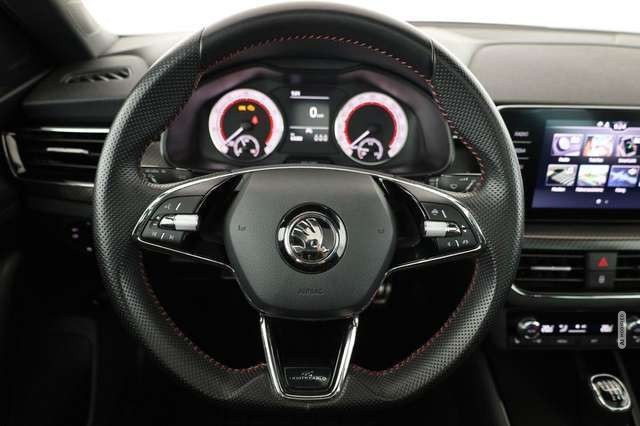 Skoda Kamiq 1.5 TSI Monte Carlo, AHK, LED, Pano, Kamera, el. K