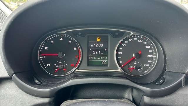 Audi A1 1.0 TFSI sport+Navi+Klimatr.+Ganz+SH+FSE