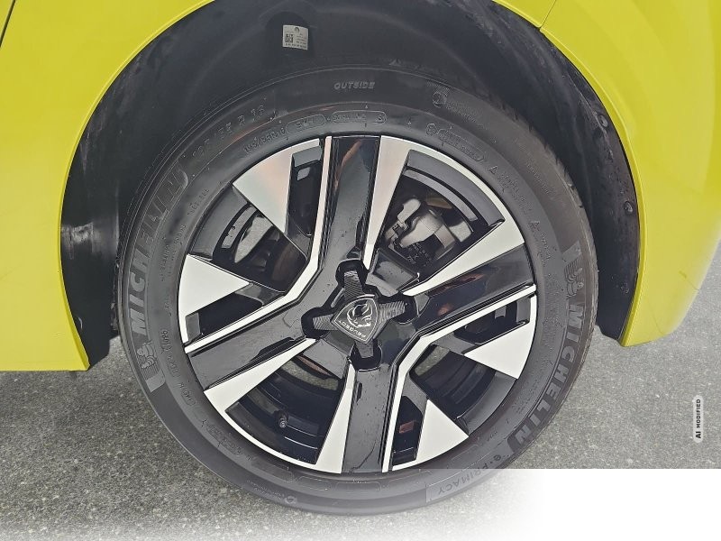 Peugeot 208 1.2 PureTech 100 Allure LED DAB LM