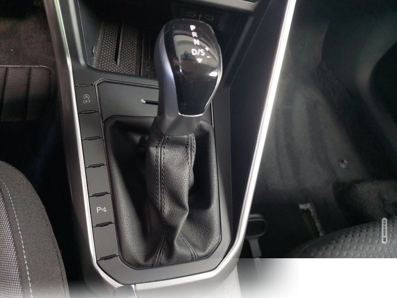 Volkswagen Taigo 1.0 TSI DSG Life Navi LED ACC Sitzheizung PDC Kamera LM16