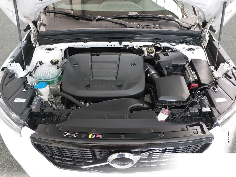Volvo XC40 T3 2WD R-Design LED GRA Winter LM