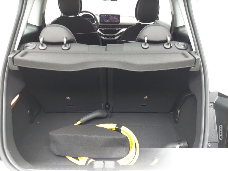 Fiat 500 ELEKTRO 42 KWH KOMFORT PAKET 16 ZOLL LM FELGEN