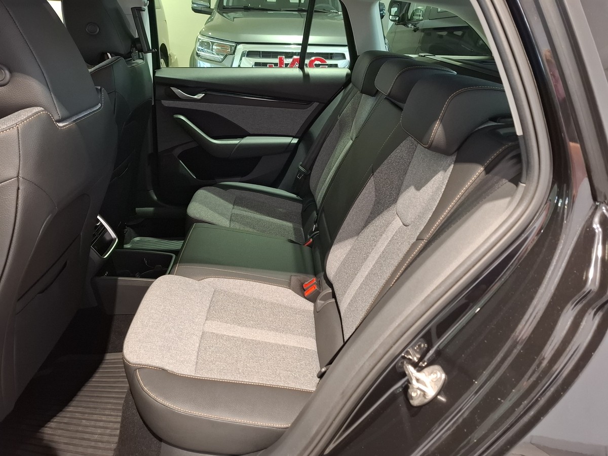 Skoda Octavia Combi 1.5 TSI MHEV Matrix Head-Up