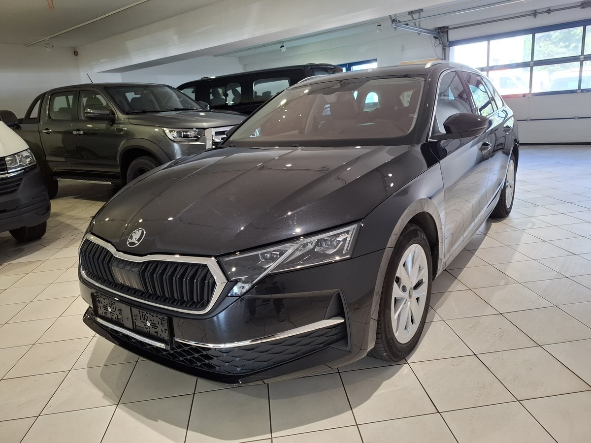 Skoda Octavia Combi 1.5 TSI MHEV Matrix Head-Up
