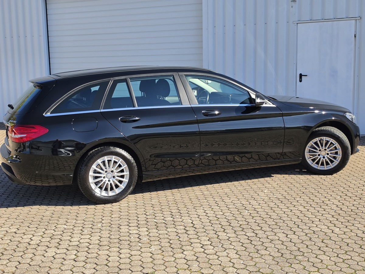 Mercedes-Benz C 200 T Edition*Sportsitze*LED-SW*Sitzheiz.*Navi