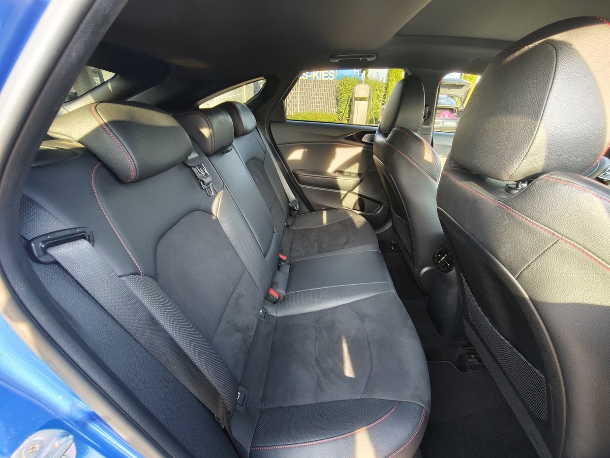 Kia pro_cee'd / ProCeed 1.6 T-GDI GT Racing Edition Giacuzzo JBL