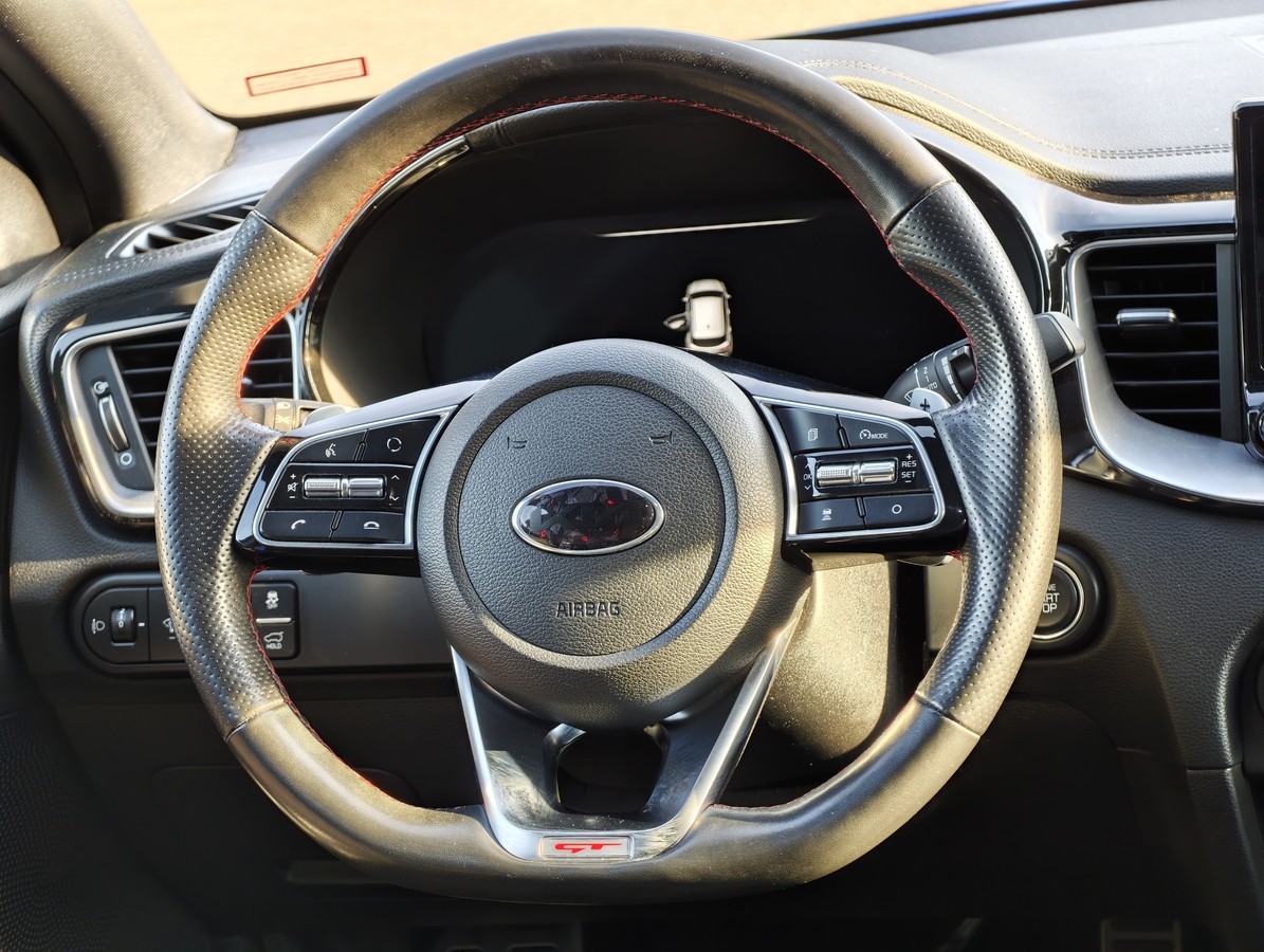 Kia pro_cee'd / ProCeed 1.6 T-GDI GT Racing Edition Giacuzzo JBL