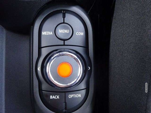 MINI Cooper S Cabrio PDC Radio BT