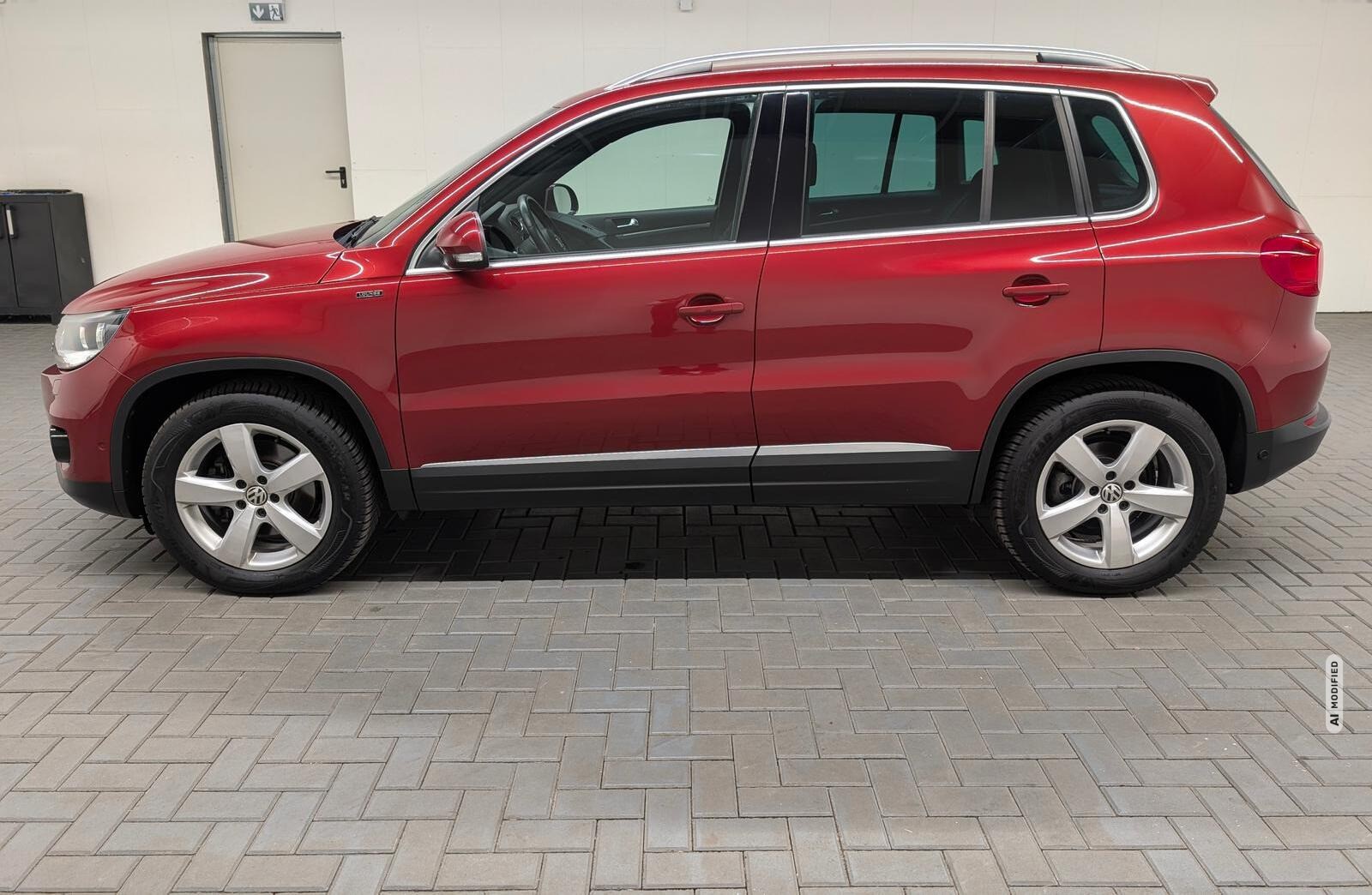 Volkswagen Tiguan Lounge Sport&Style Navi/AHK/SHZ/Kam/17-LM
