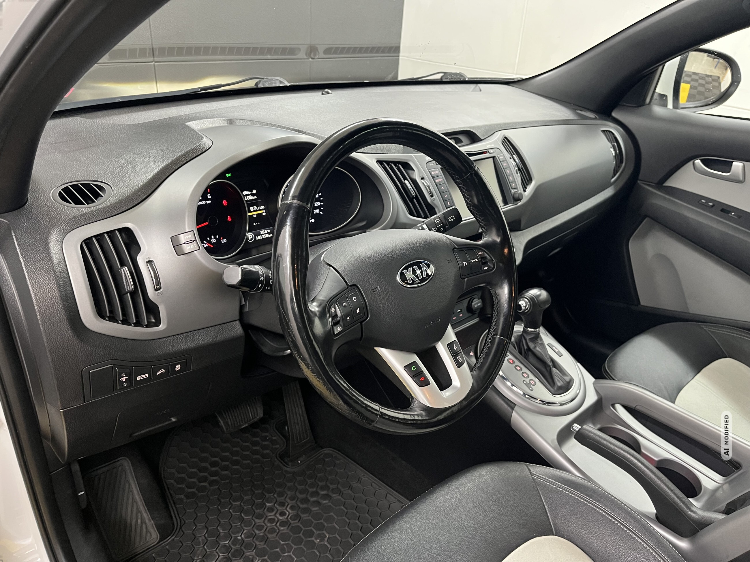 Kia Sportage 4WD Platinum Edition+Pano+Xen+Kam+Navi