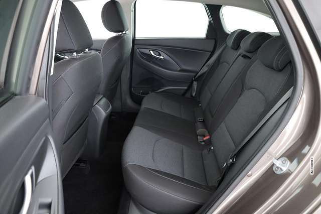 Hyundai i30 Kombi 1.5 T-GDI Edition 30, AHK, Navi, Kamera, 16-